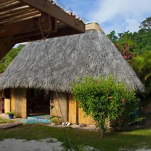 Fare Bambou Cote Vaitoare (Tahaa)