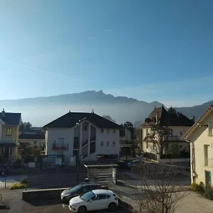 https://chez-julien-t2.hotels-rhonealpes.com